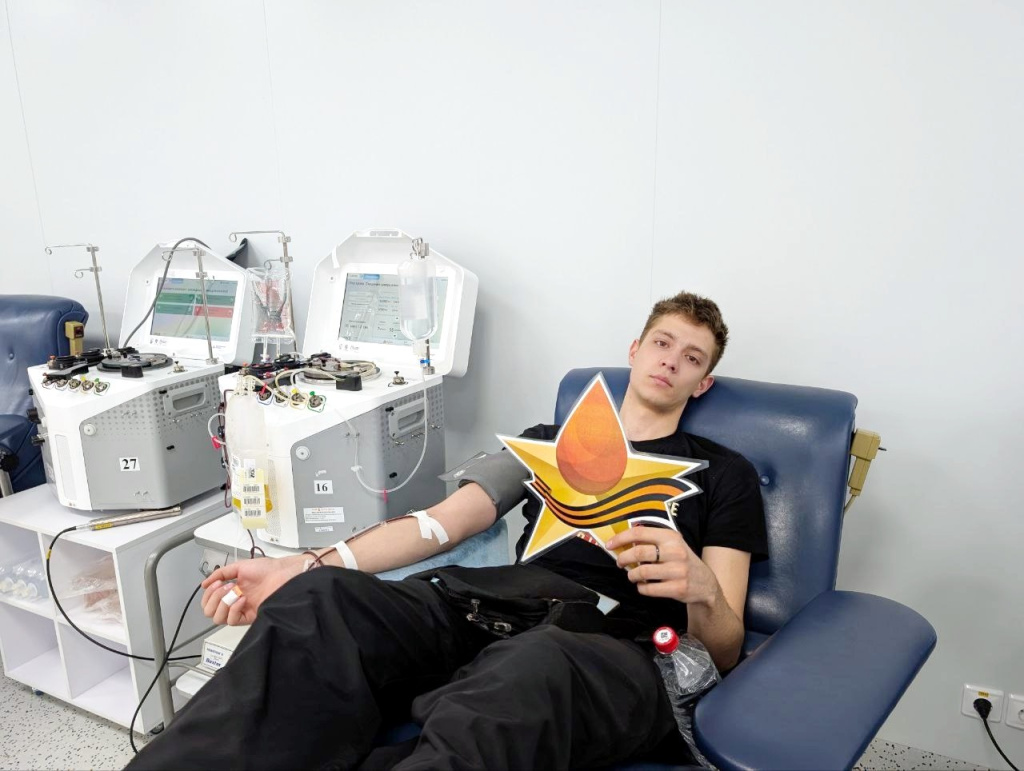 BADsUYjn11E.jpg BADsUYjn11E.jpg